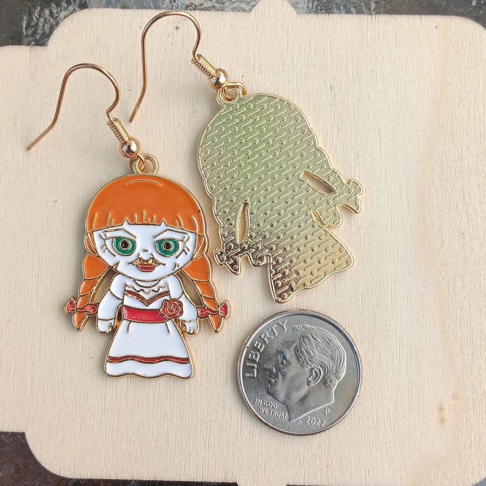 Horror Movie Earrings - Picture 5 of 5
